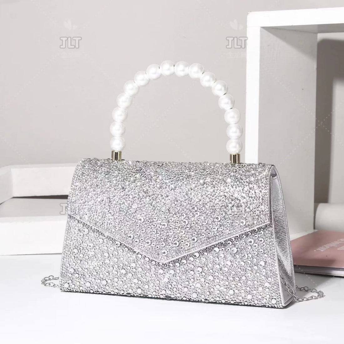 LUXURY SILVER PEARL BAG