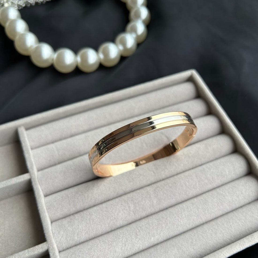 STATEMENT TWO TONE BANGLE