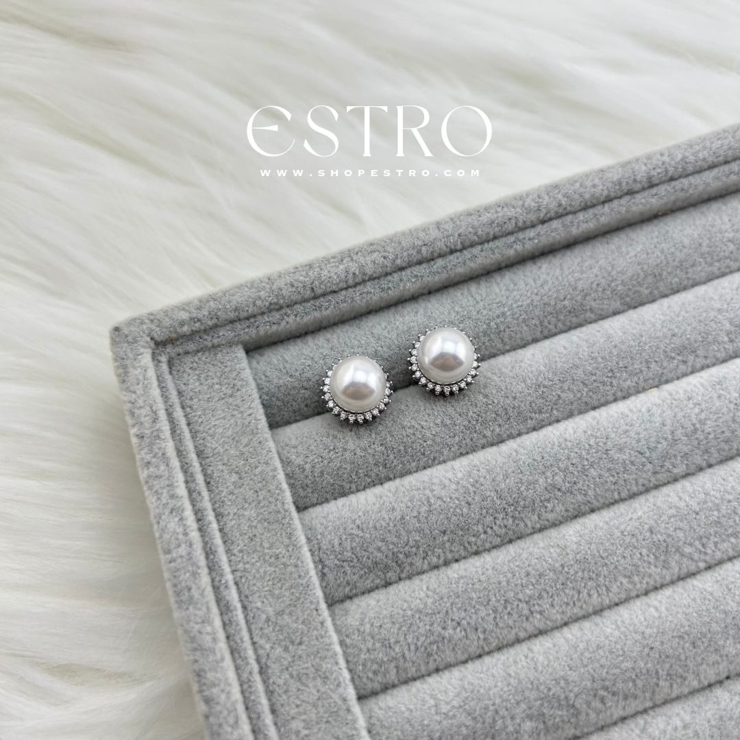 STATEMENT PEARLY EARRING