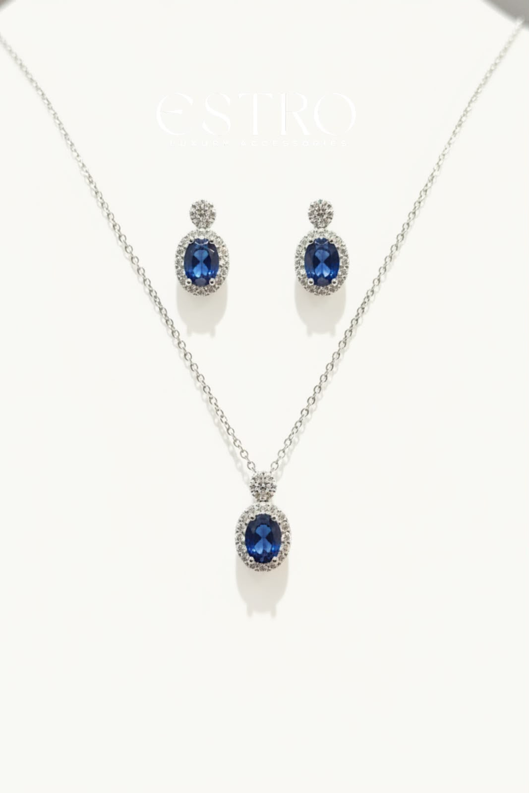 FREYA PENDANT SET