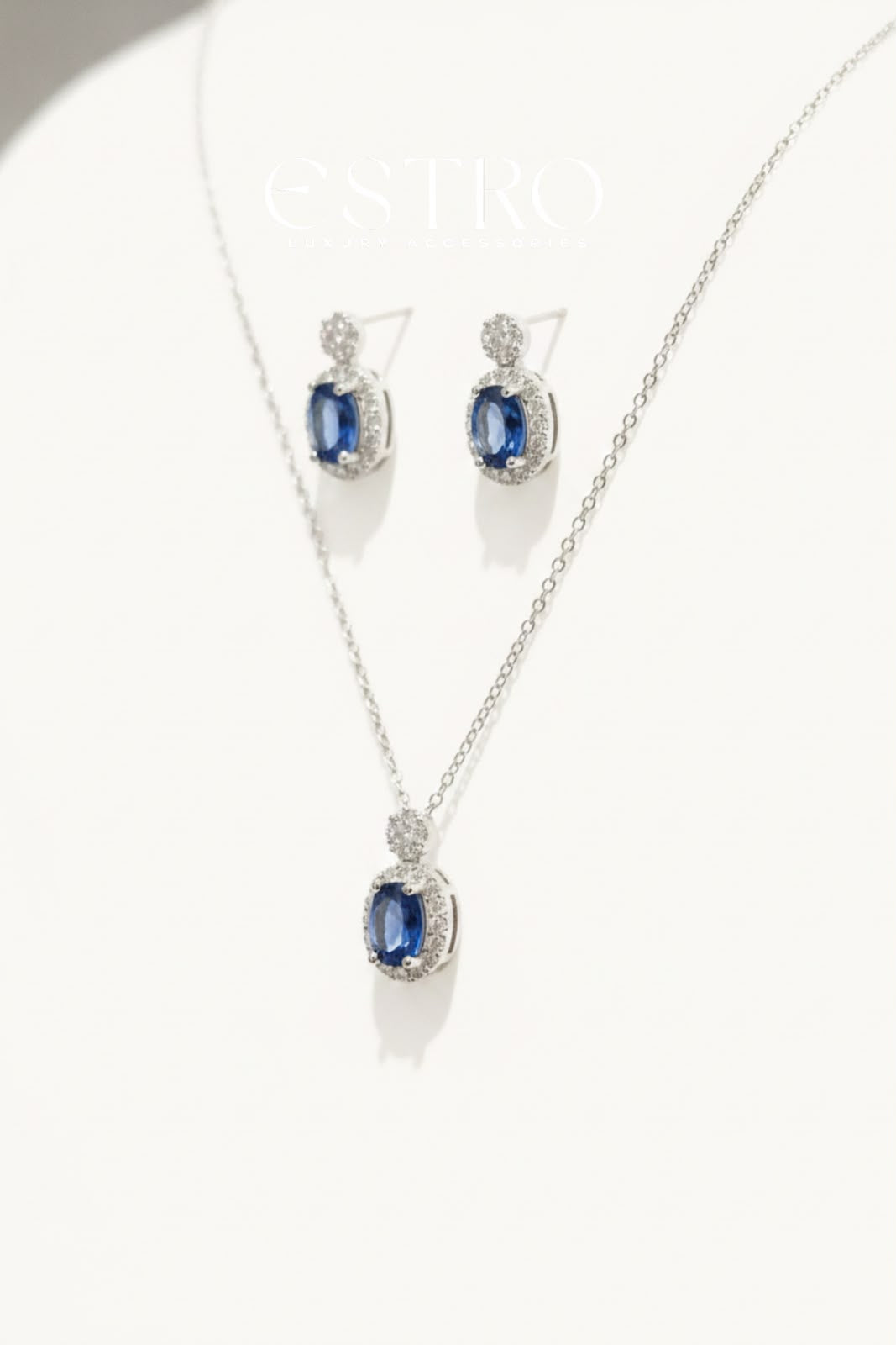 FREYA PENDANT SET