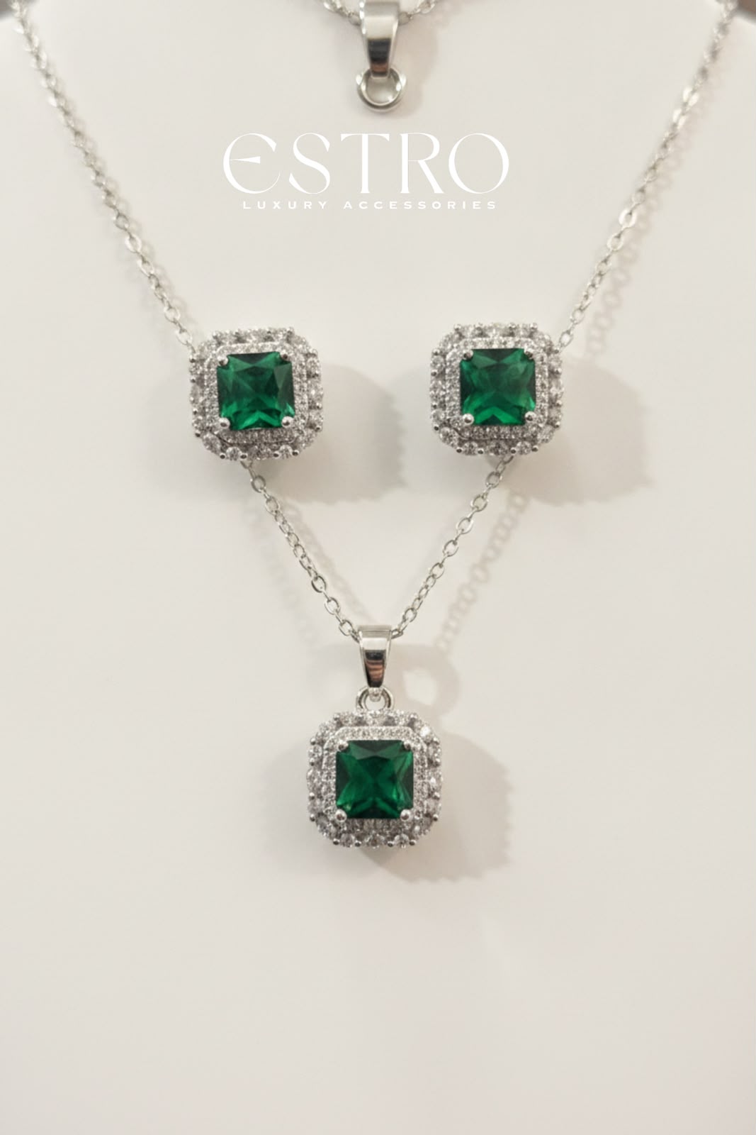 ELENA PENDANT SET