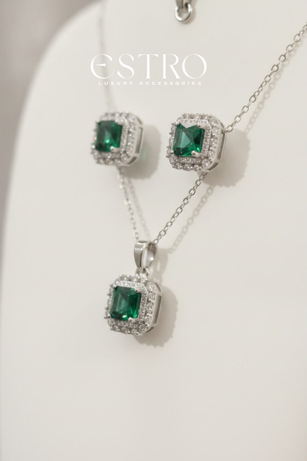 ELENA PENDANT SET