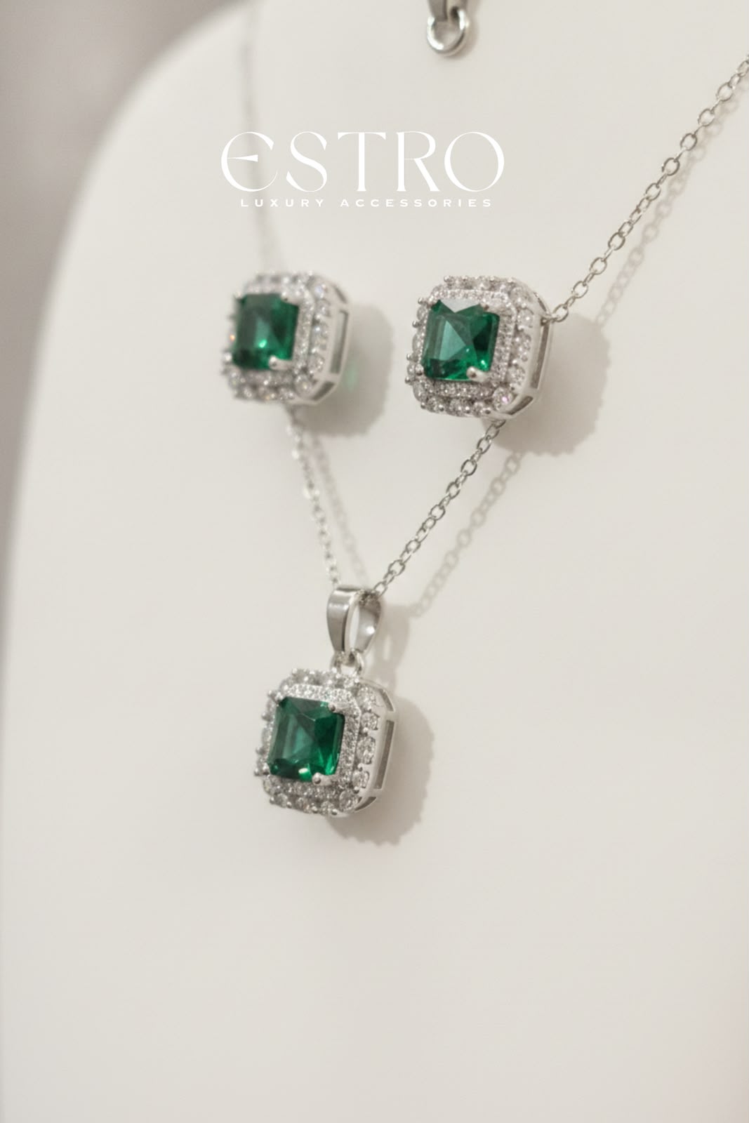 ELENA PENDANT SET