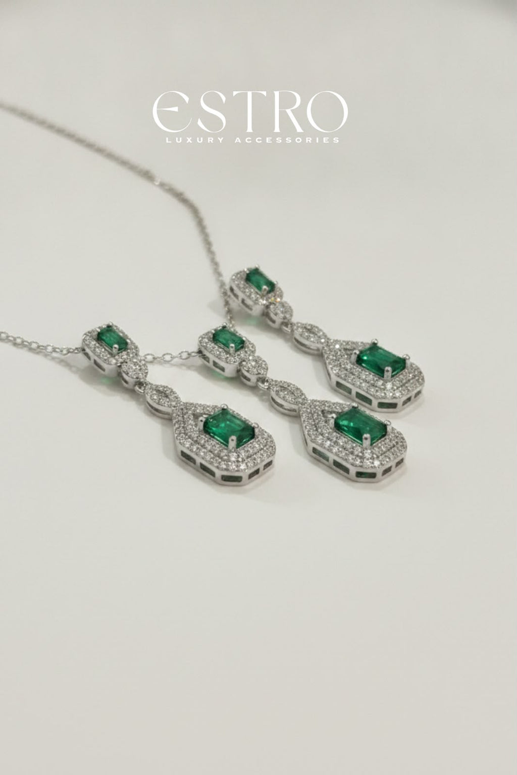 EVELYN PENDANT SET